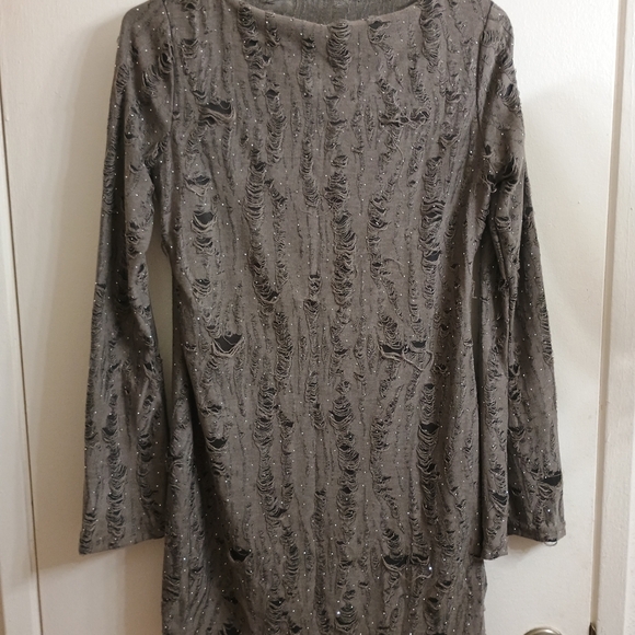 Missguided+ Chic Sheath Dress with Bell Sleeves - Picture 1 of 7